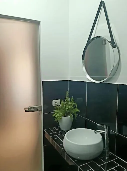 Cosy Apartment For Vacation At Odeon Residence Vlorë 阿尔巴尼亚