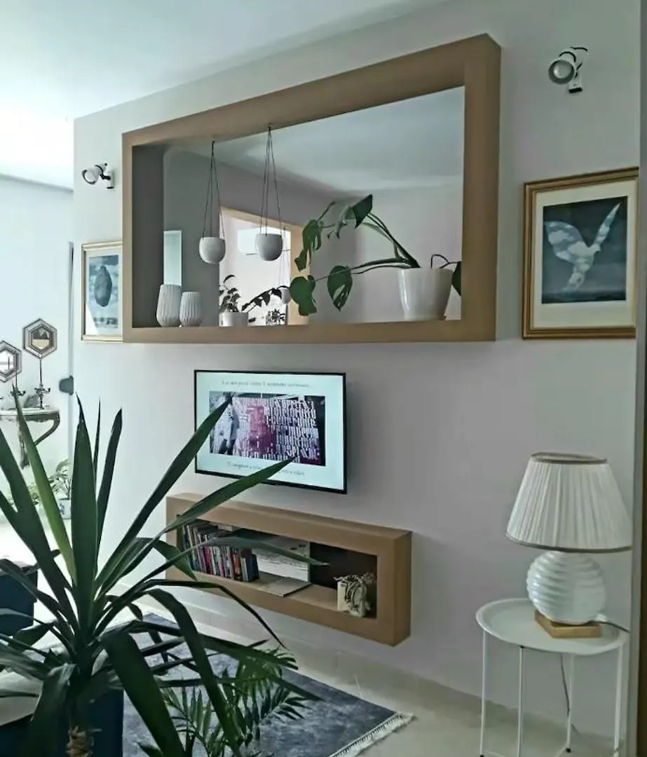 Cosy Apartment For Vacation At Odeon Residence Vlorë